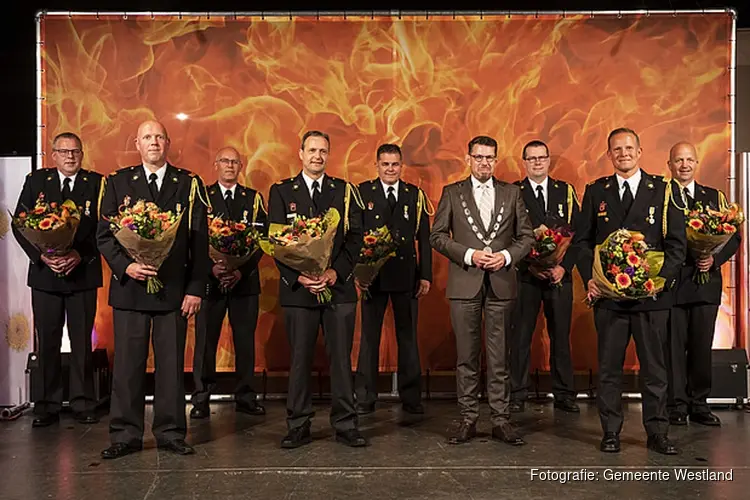 Koninklijke onderscheidingen brandweervrijwilligers De Lier