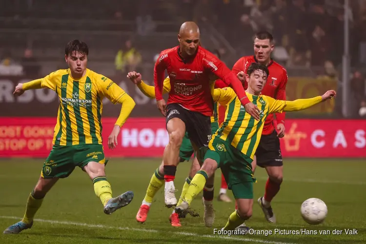 ADO Den Haag wint in ondertal van Helmond Sport